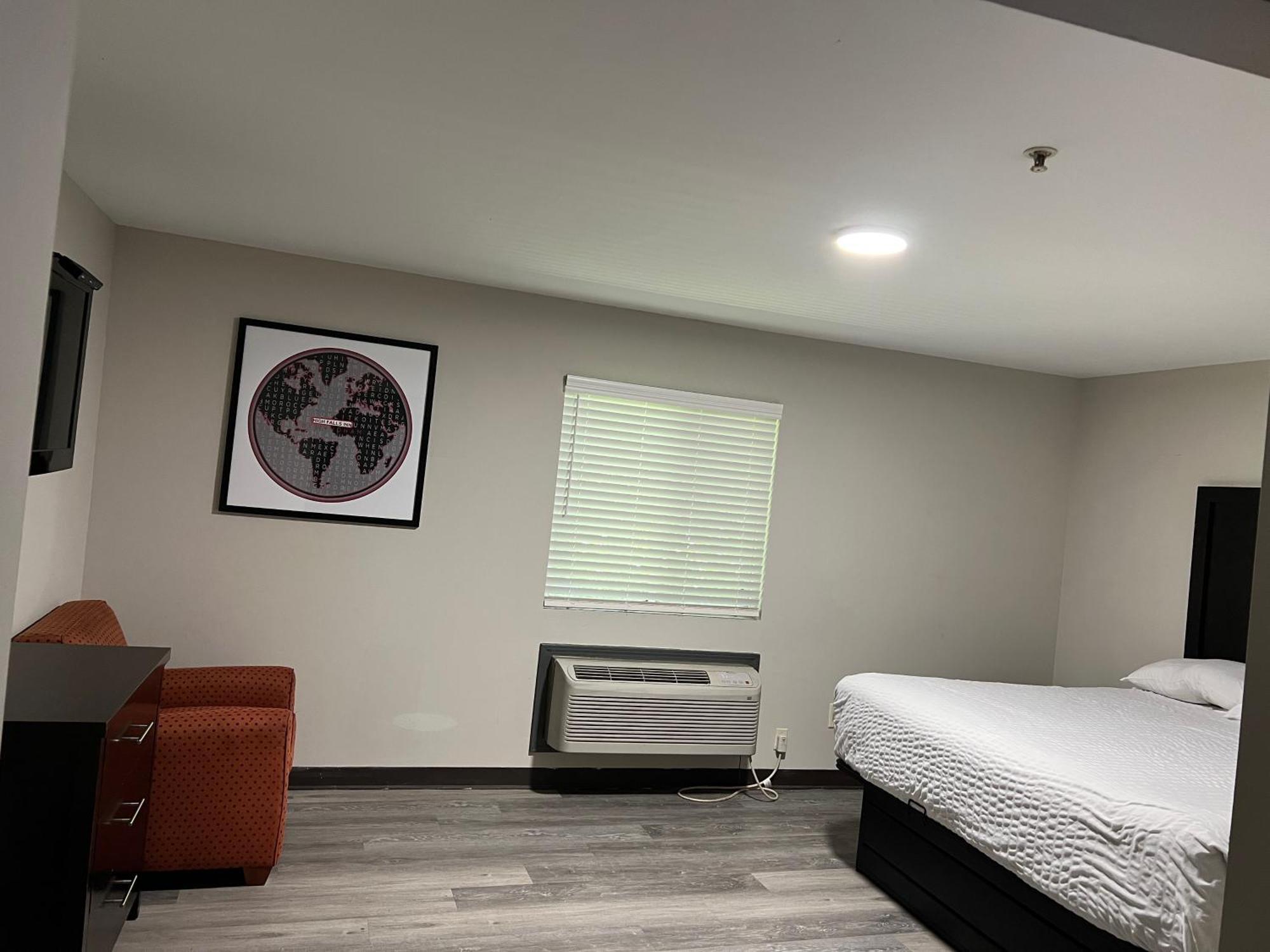 High Falls Inn & Suites Kültér fotó