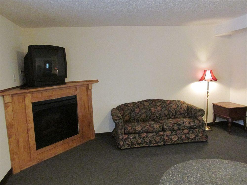 High Falls Inn & Suites Kültér fotó