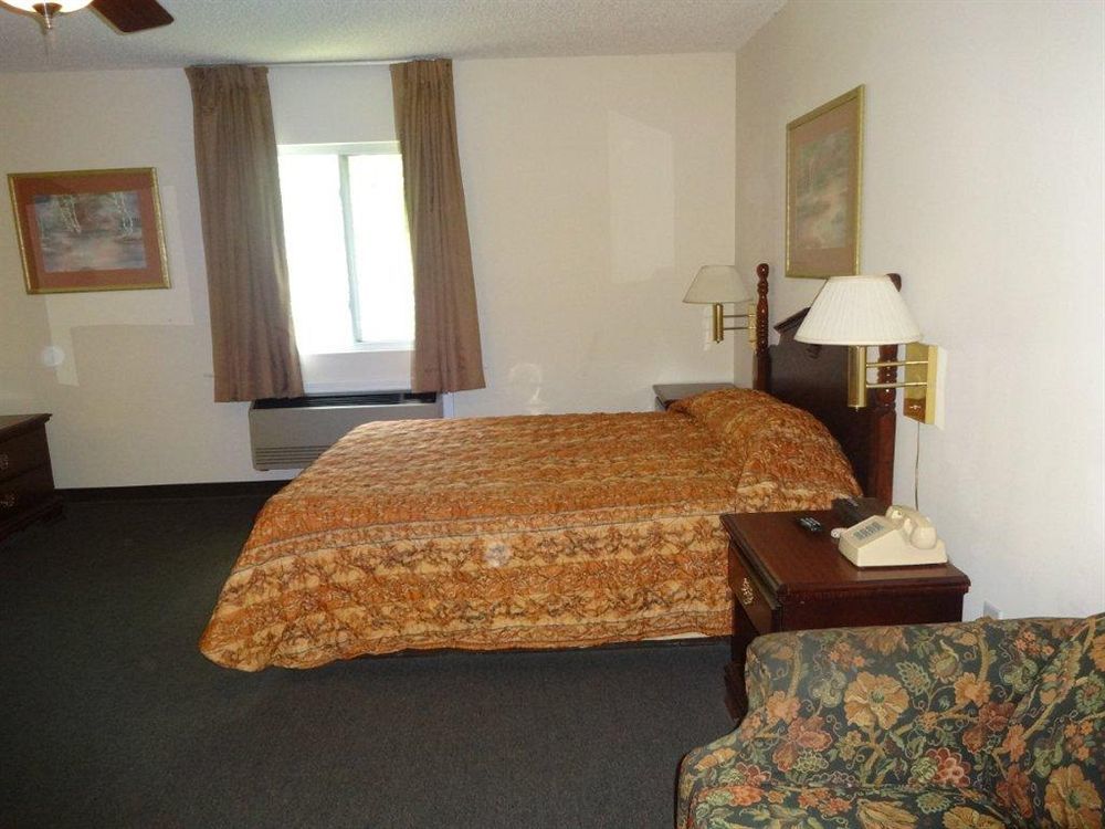 High Falls Inn & Suites Kültér fotó